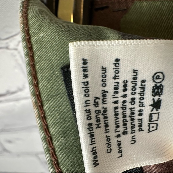 Veronica Beard Jeans Carly Kick Flare Secret Skinny Pockets Green Camo 26/2 NWT - Picture 10 of 10